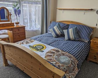 Jurassic Bay Holidays - Weymouth - Bedroom