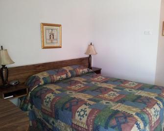 Carravalla Inn - Melfort - Bedroom