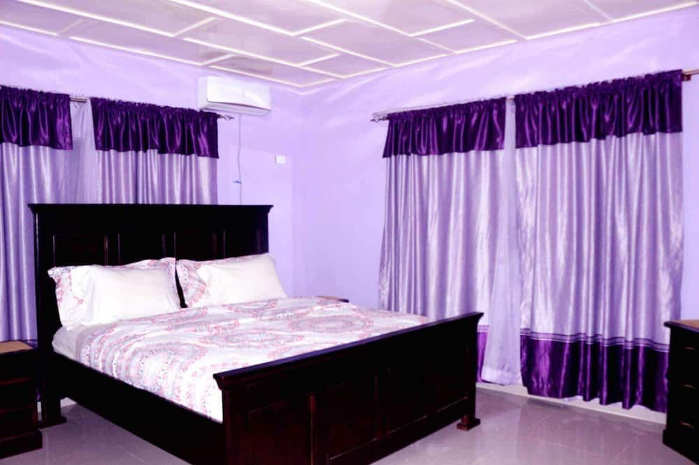 مونتجوميري برذرس إستايت - Clay Ashland - غرفة نوم