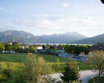 Pension Hanslmann - Steinbach am Attersee - Outdoors view