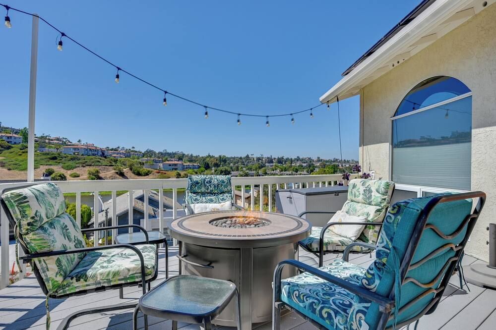 San Marcos Getaway w/ Deck & Lake Views! - San Marcos - Balcony