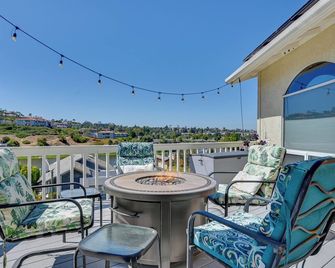 San Marcos Getaway w/ Deck & Lake Views! - San Marcos - Balcony