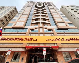 Belvilla Royal Tulip Sharjah Aparthotel - Sharjah - Edificio