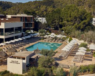 Cala San Miguel Ibiza Resort, Curio Collection by Hilton - San Juan Bautista - Piscina