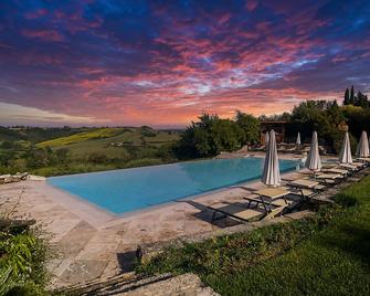 Laticastelli Country Relais - Rapolano Terme - Pool