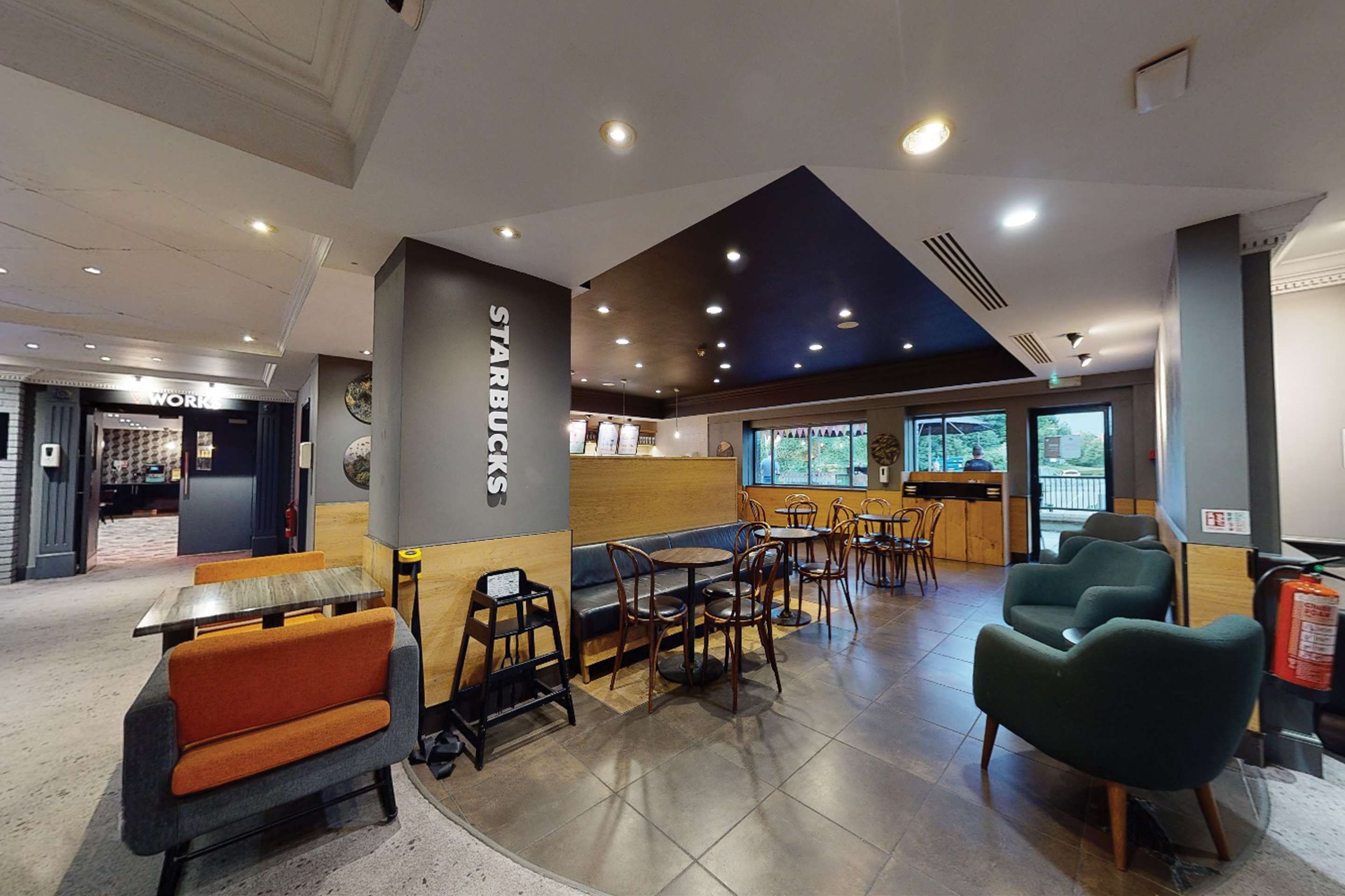 Village Hotel Leeds North - Leeds - Restaurant