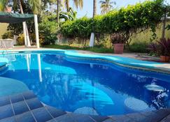 Melaque's Beach House - La Manzanilla - Pool