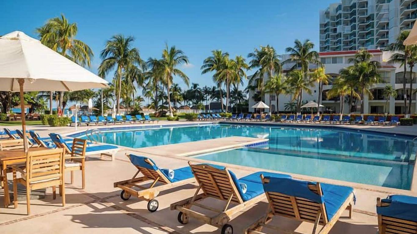 Beachscape Kin Ha Villas & Suites