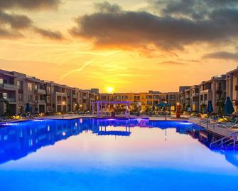 Elite Residence & Aqua Park - Ain Sokhna - Pool