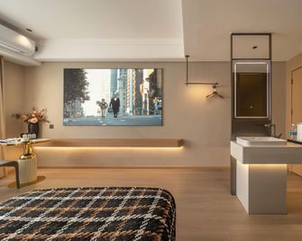 Lary Commercial Hotel - Chongqing - Bedroom