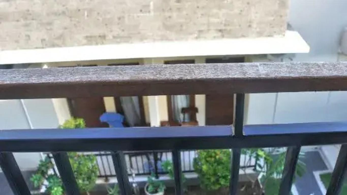 أجونج بوترا هوتل آند أبارتمنت