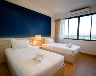 Phrae Nakara Hotel - Phrae - Habitación