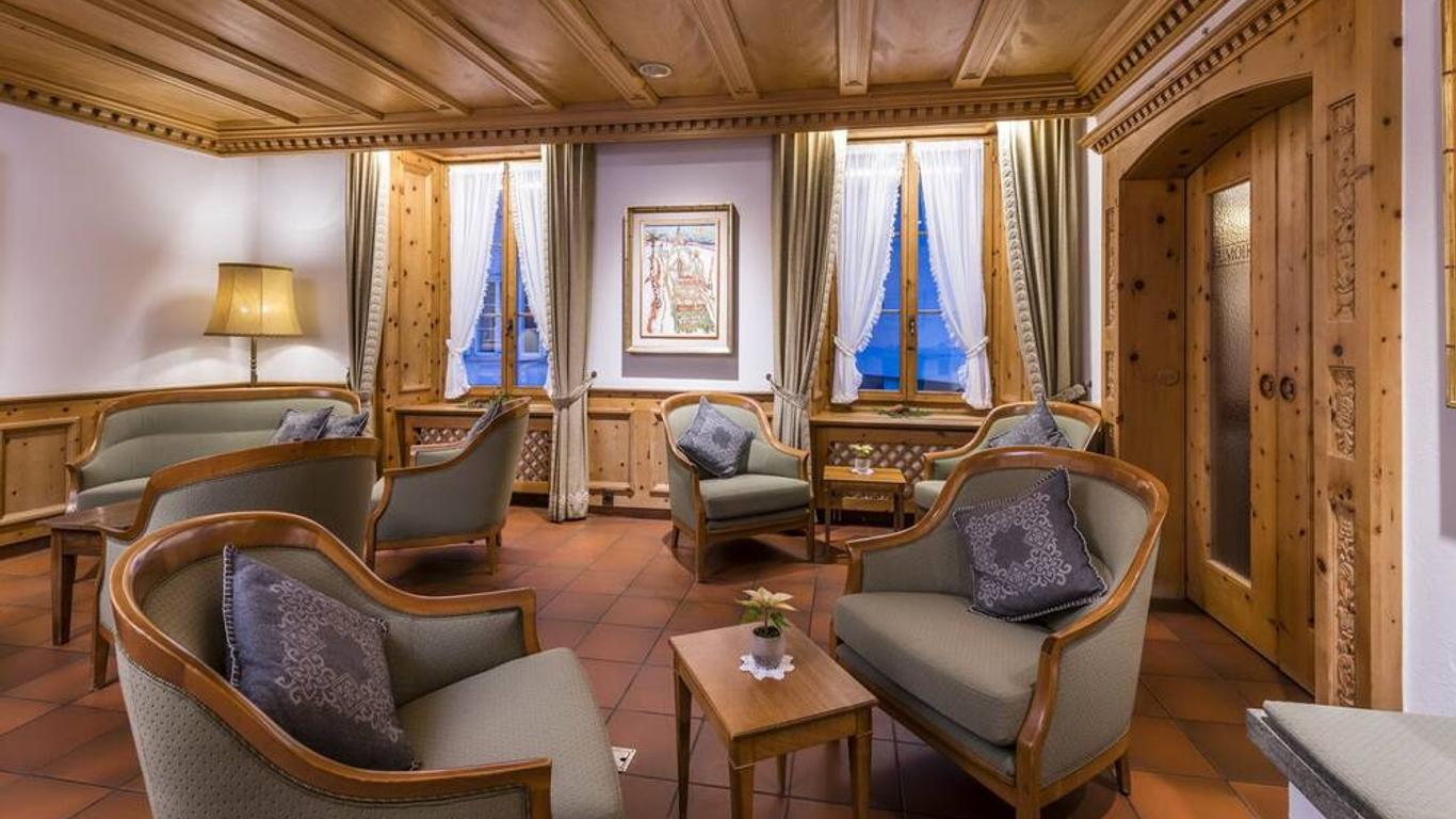 هوتل ستيرن تشور