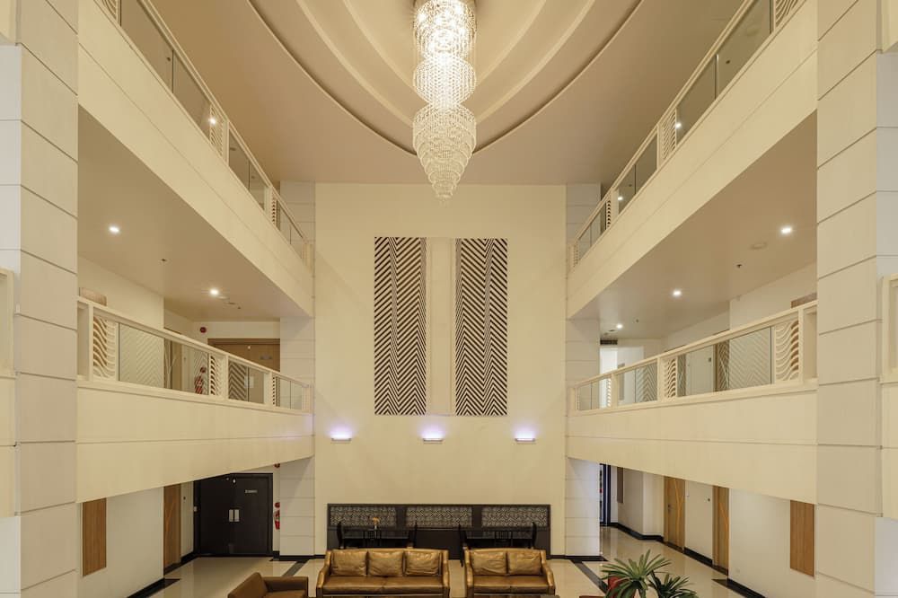 Jolly Suites&Spa Petkasem