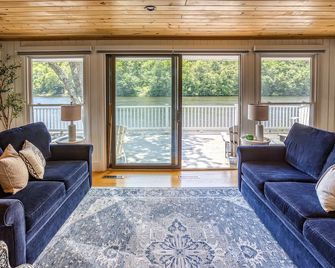 Lakefront Jewel By: Evergreen Home - Becket - Living room