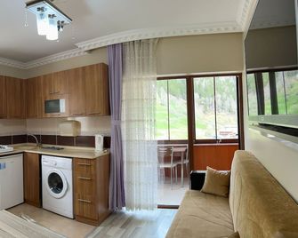 Uzungol Ozturk Hotel - Çaykara - Cocina