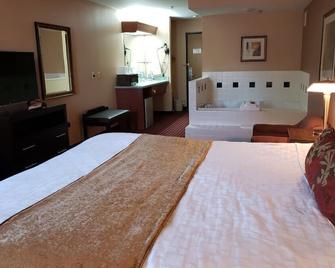 Americas Best Value Inn & Suites-Forest Grove/Hillsboro - Forest Grove - Bedroom