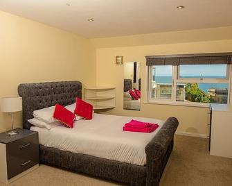 Cliff Top Apartment 3 Bedroom - Shanklin - Bedroom