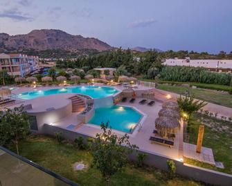 Lindos Breeze Beach Hotel - Kiotari - Pool