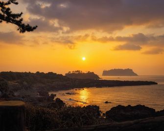 Kensington Resort Seogwipo - Seogwipo - Θέα στην ύπαιθρο