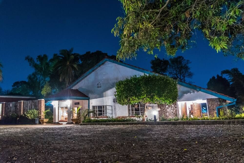 Annie's Lodge Lilongwe Area 10