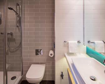 Holiday Inn Express Belfast City - Belfast - Banheiro