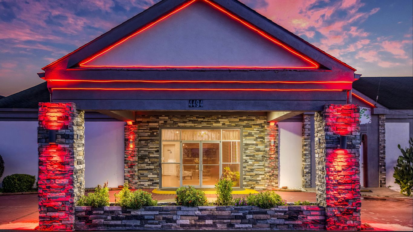 Red Roof Inn Savannah - Richmond Hill I-95