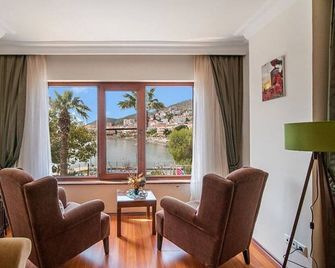 Fora Apart Hotel - Datca - Wohnzimmer