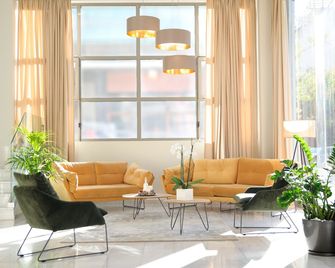 B4B Athens Signature Hotel - Atenas - Lobby