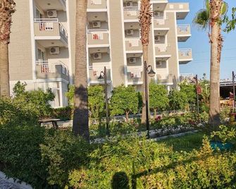 Side Özgürhan Hotel - Side - Κτίριο