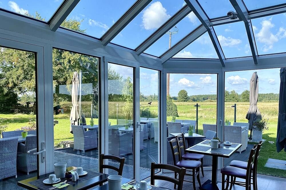 هوتل أم موريتز-ناشونالبارك - ارين (موريتز) - مطعم