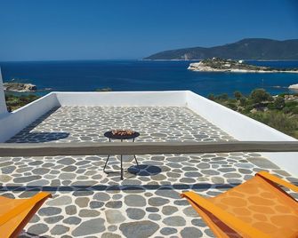 Skinammos Eco Villas - Karystos - Balkon