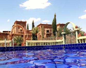 Welcome to the Bouarif family An address not to be missed - Skoura - Pool