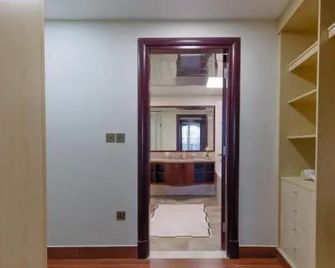 1-bedroom apartment with pool - Dubái - Pasillo