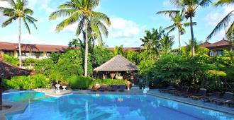 Palm Beach Hotel Bali - Kuta - Piscina