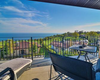 Boutique Hotel By Blacksearama - Balchik - Balcone
