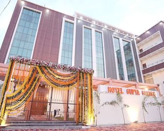 Hotel Gupta Garden - Gaya - Gebouw