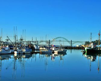 Seagrass Oceanfront Inn - Newport - Gebäude