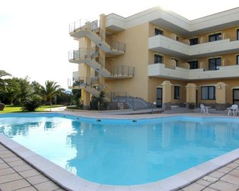 Hotel Cala Dei Pini - Sant’Anna Arresi - Piscina