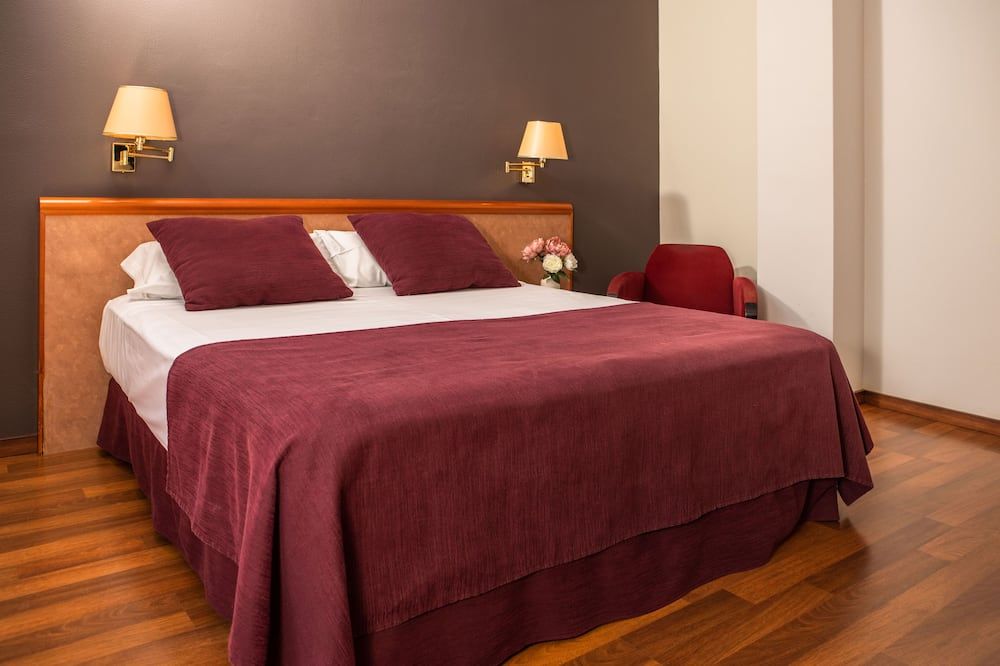 RVHotels Spa Vila de Caldes - Adults only - Caldes de Montbui - Schlafzimmer