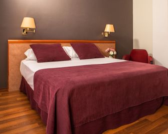 RVHotels Spa Vila de Caldes - Adults only - Caldes de Montbui - Schlafzimmer