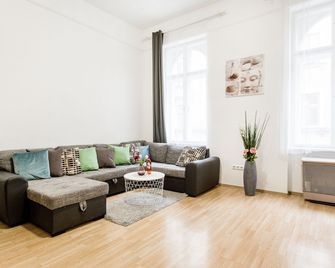 Grand Budapest Apartments - Budapest - Sala de estar