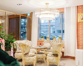 Delamour Hotel - Tongyeong - Lobby