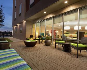 Home2 Suites by Hilton Stillwater - Стіллуотер - Патіо