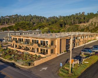 Moonstone Landing - Cambria - Edificio