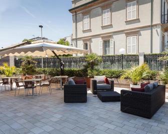 Hotel Metropol - Pesaro - Patio
