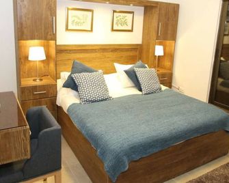 The Royal Luxury Apartments & studios - Amman - Bedroom