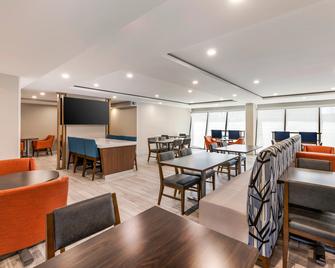 Holiday Inn Express Chicago-Downers Grove - Downers Grove - Ресторан