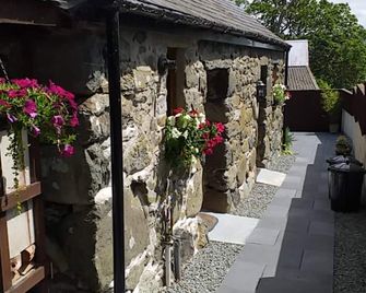 A beautiful cottage in the Snowdonia National Park - Tywyn - Outdoor view