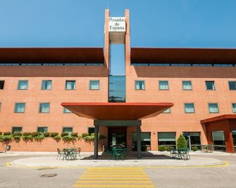 Posadas De Espana Pinto - Pinto - Gebäude